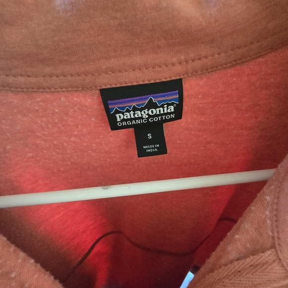 Patagonia Women's Sweater in Coral Pink - Picture 10 of 10